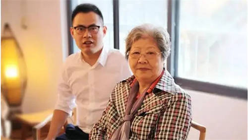 曹婉芬個(gè)人簡(jiǎn)介圖片