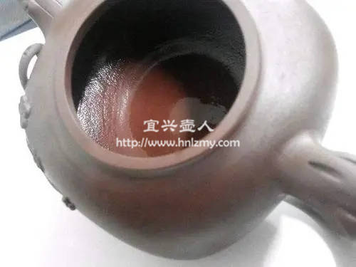 紫砂壺里面會(huì)干好還是不會(huì)干好