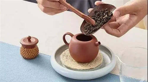 紫砂壺跟別的茶壺泡茶的區(qū)別