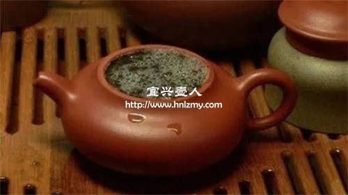 紫砂壺泡茶有泡沫怎么回事