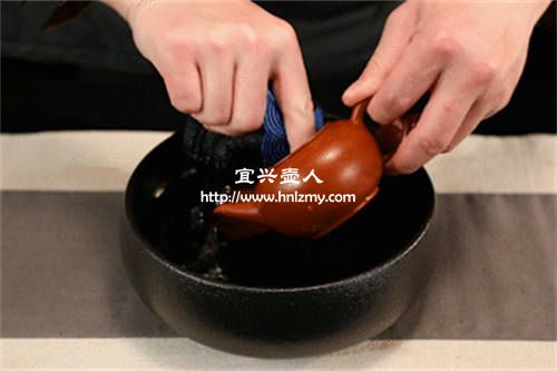 紫砂壺泡完茶需要每天清洗嗎