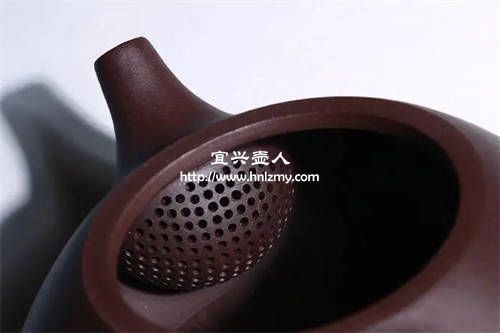 球形出水孔的紫砂壺是不是手工壺
