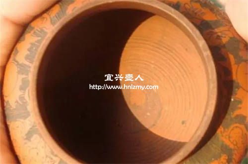 半手工紫砂壺內壁的橫紋不整齊