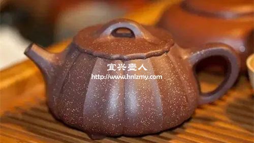 紫砂壺壺蓋和壺口不嚴(yán)絲合縫是做工差嗎