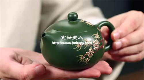 一把綠色的紫砂壺