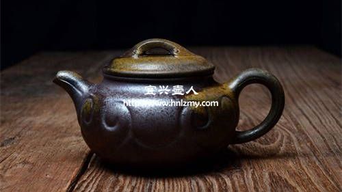 造假的柴燒壺可能是化工壺