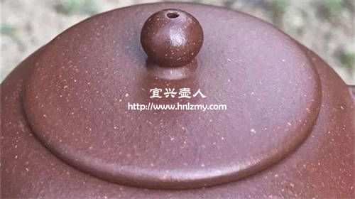 紫砂壺表面顆粒感不太明顯