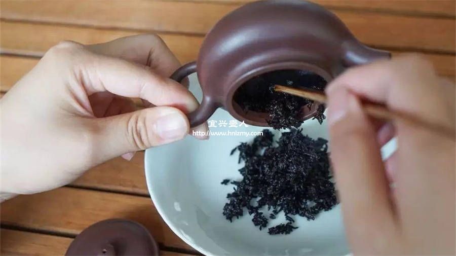 紫砂壺里的茶葉怎么倒出來(lái)