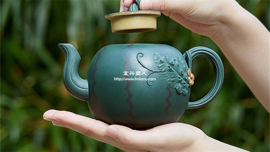 紫砂里的綠泥真是綠色的嗎？揭秘綠色紫砂壺真相！