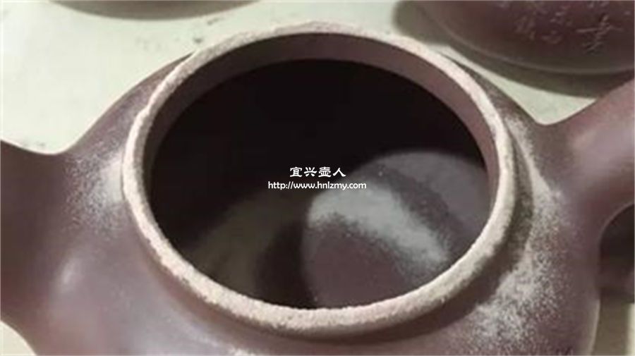 紫砂壺開壺后壺上有白色粉末怎么辦