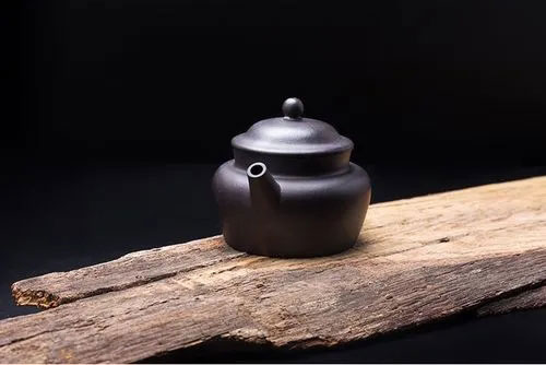 紫砂壺和黑紫砂一樣嗎