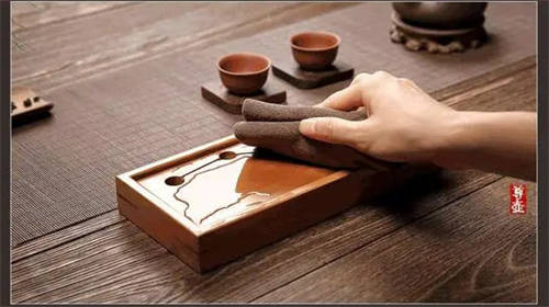 紫砂壺養壺用濕茶巾還是干茶巾