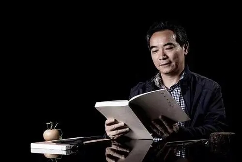 徐元明個人簡介照片