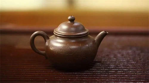 紫砂壺是重點的好還是輕點的好