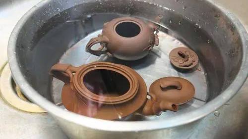 紫砂壺里面的污垢怎么能去掉