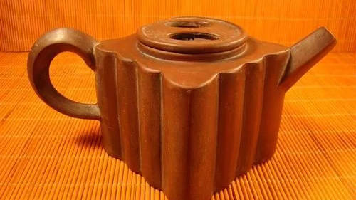 陳鳴遠(yuǎn)紫砂壺價格多少錢