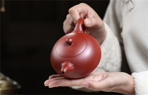 紫砂壺開壺容易出現(xiàn)跳砂1