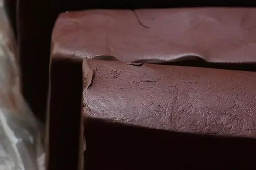 做壺的泥料屬于土的一種